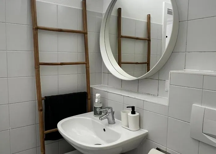 Innercity Pearl Apartment